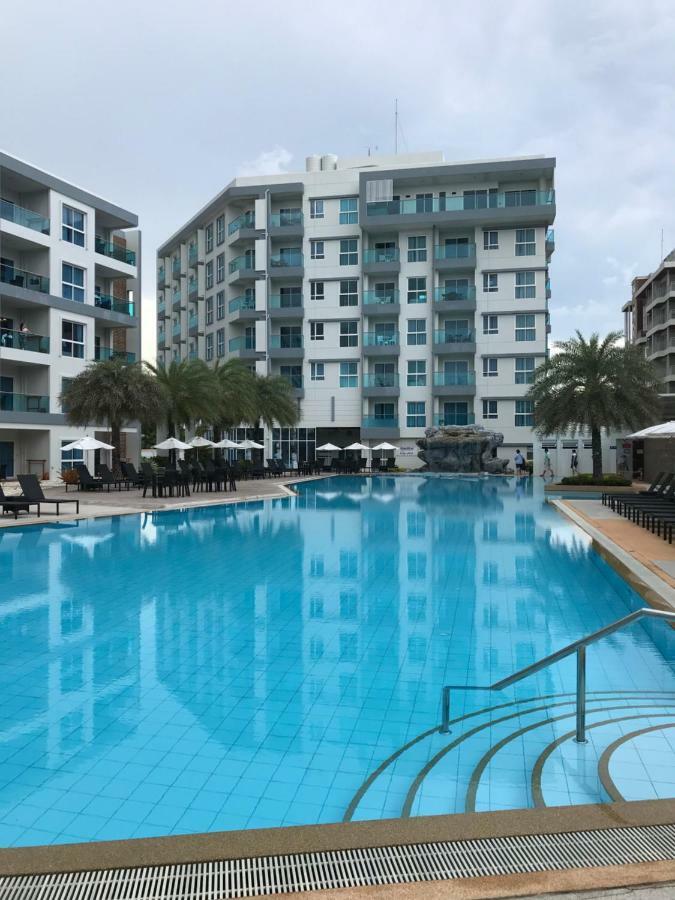 Grand Blue 181/8 Apartemen